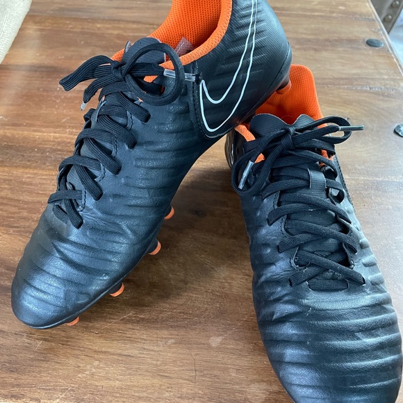 Nike Lacrosse Shoes - Picture 1 of 8